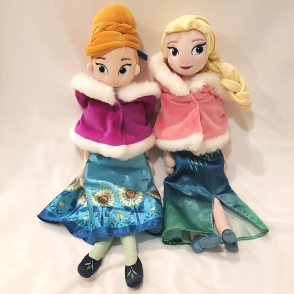 Disney Toys Disney Store Elsa Anna Frozen Spring Fever 2 Soft Doll